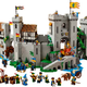 Imagen para el artículo titulado Lego volverá a vender dos de sus sets clásicos más míticos con motivo de su 90 aniversario